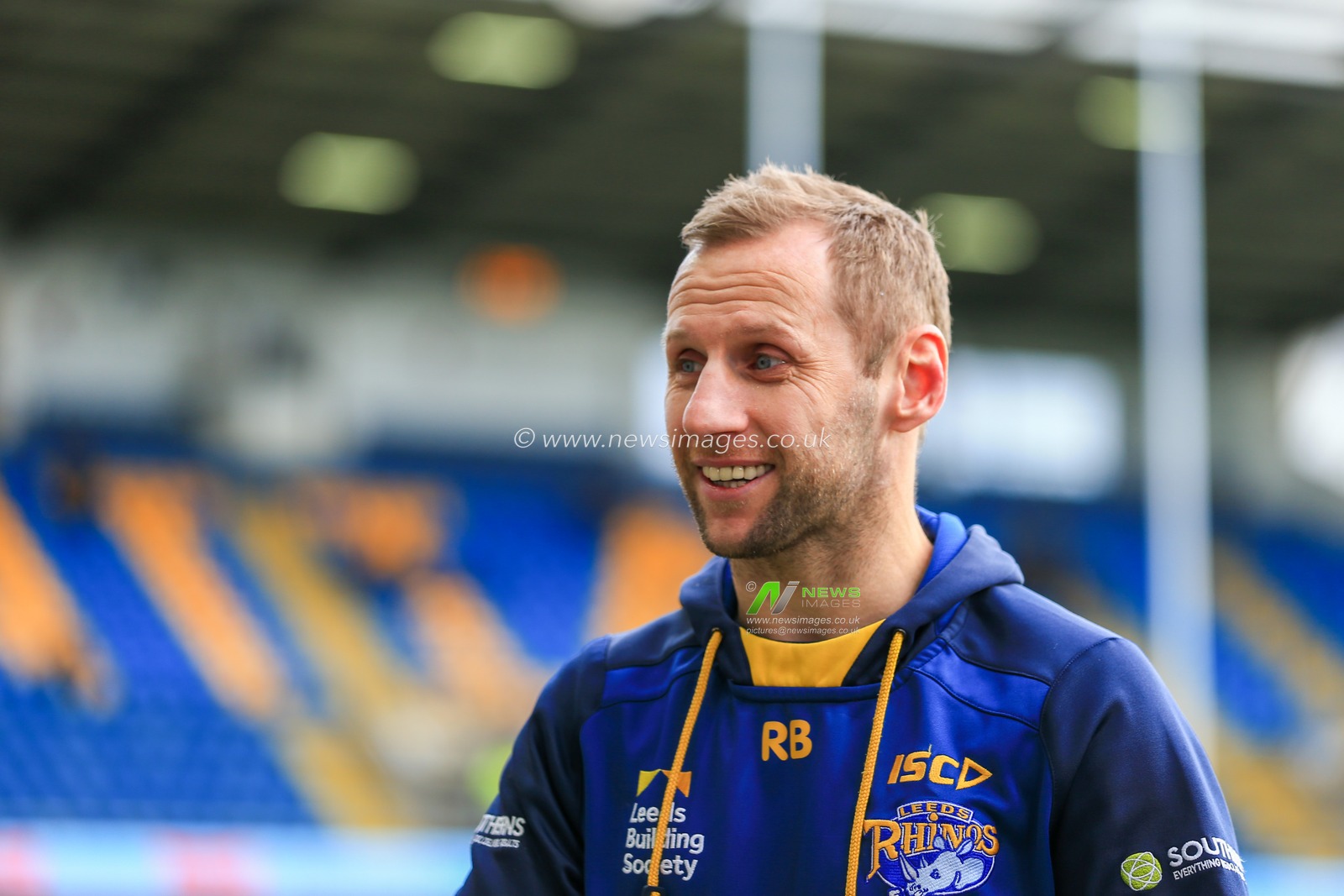 12th January 2020, Headingley Carnegie Stadium, Leeds, England; Jamie Jones-Buchanan, Rob Burrow Testimonial, Leeds Rhinos v Bradford Bulls : Rob Burrow of Leeds Rhinos before the game


Credit: Craig Milner/News Images
