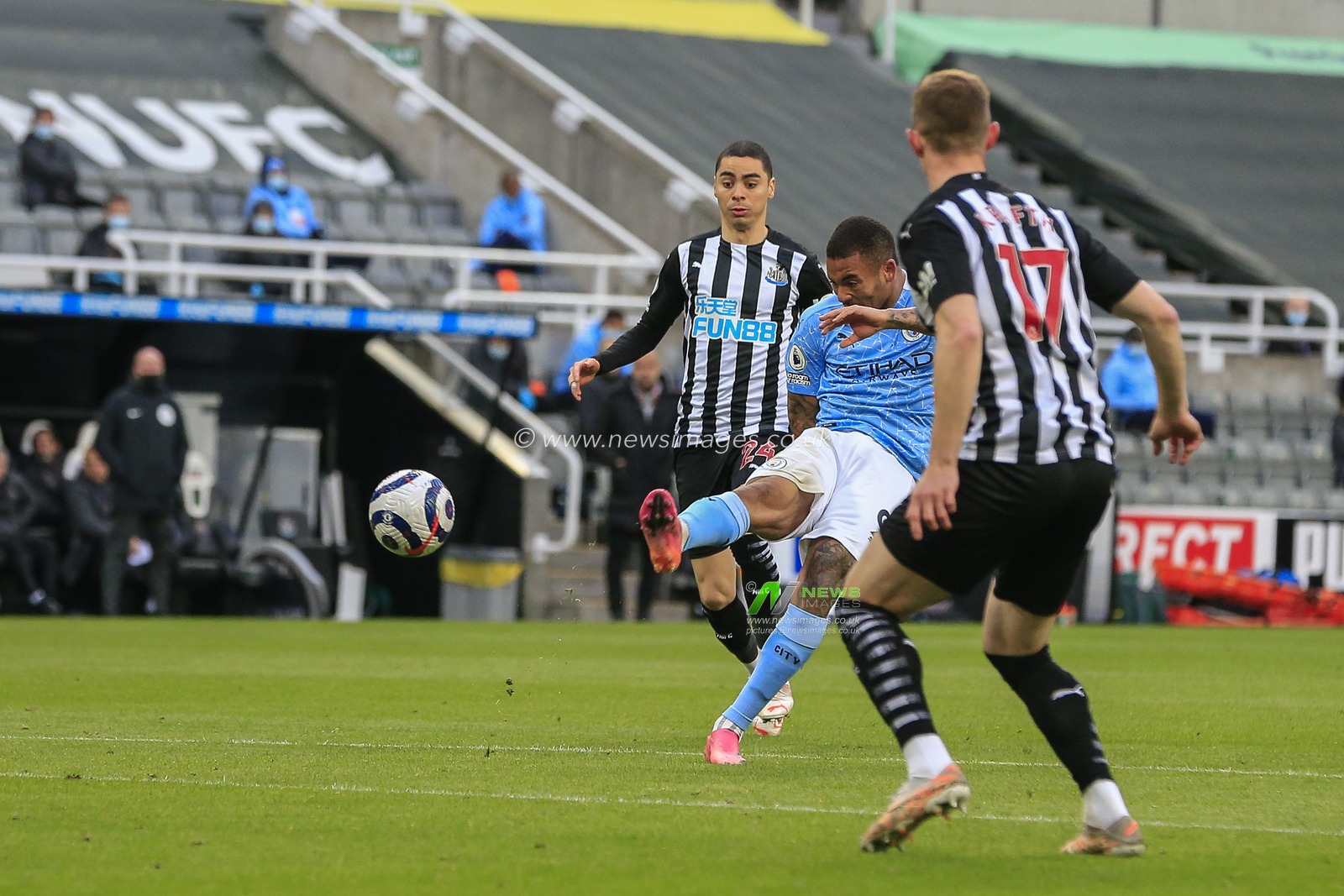 Gabriel Jesus #9 of Manchester City shoots at goal
