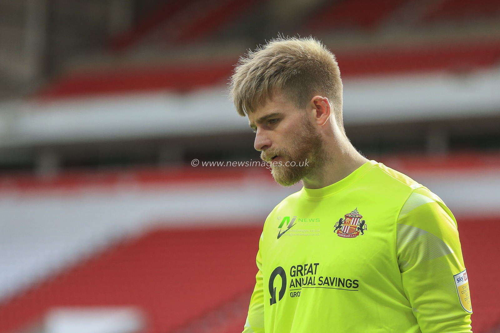 Lee Burge (1) of Sunderland in action