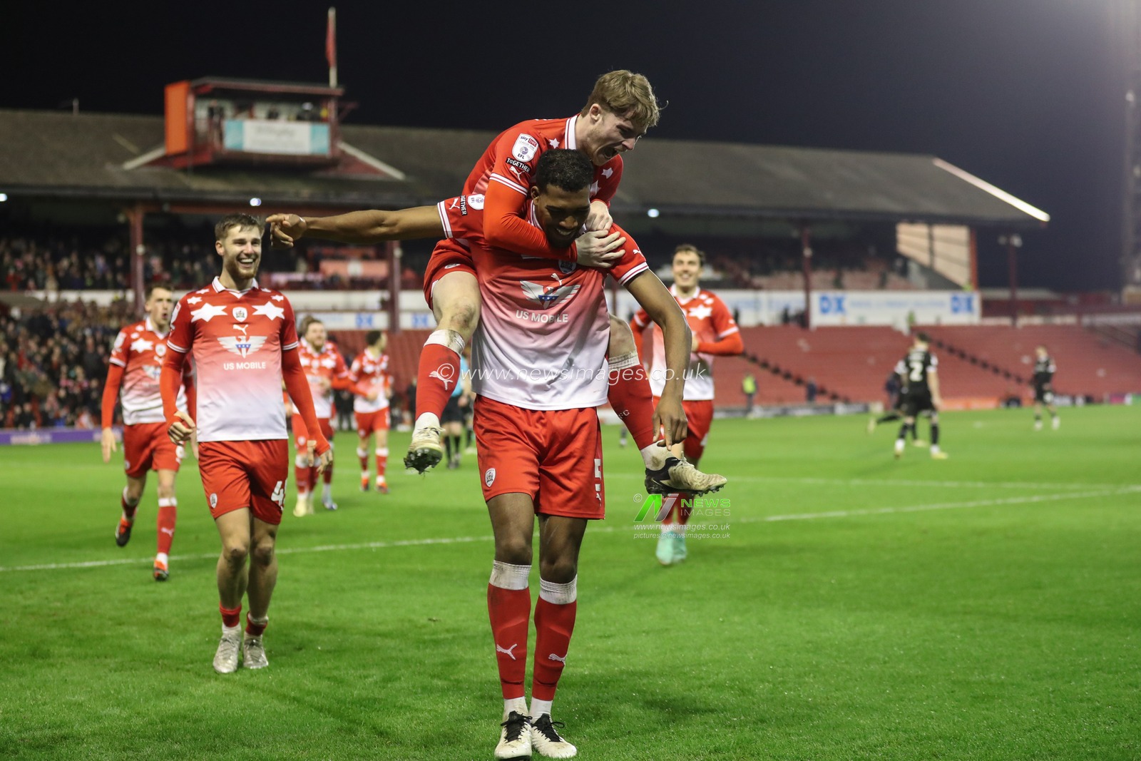 Donovan Pines of Barnsley celebrates his goal to make it 2-0 during the Sky Bet League 1 match Barnsley vs Bolton Wanderers at Oakwell, Barnsley, United Kingdom, 5th March 2024

(Photo by Alfie Cosgrove/News Images)