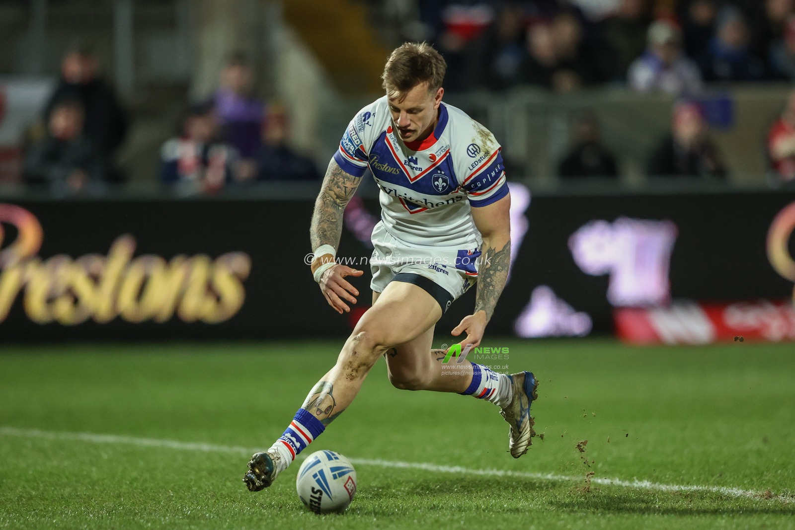 Tom Johnstone of Wakefield Trinity in action during the game during the Betfred Super League Round 2 match Wakefield Trinity vs Hull KR at DIY Kitchens Stadium, Wakefield, United Kingdom, 20th February 2025

(Photo by Alfie Cosgrove/News Images)
