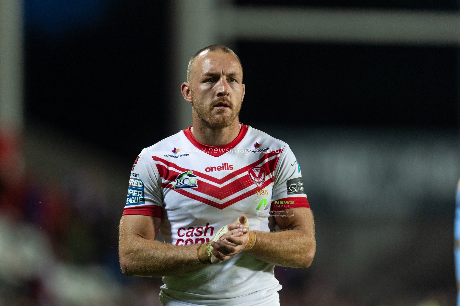 2nd August 2019 , Totally Wicked Stadium, St Helens, England;  Betfred Super League, Round 24, St Helens vs Wakefield Trinity ; James Roby of St Helens applauds the home support following the game

Credit: Richard Long/News Images
