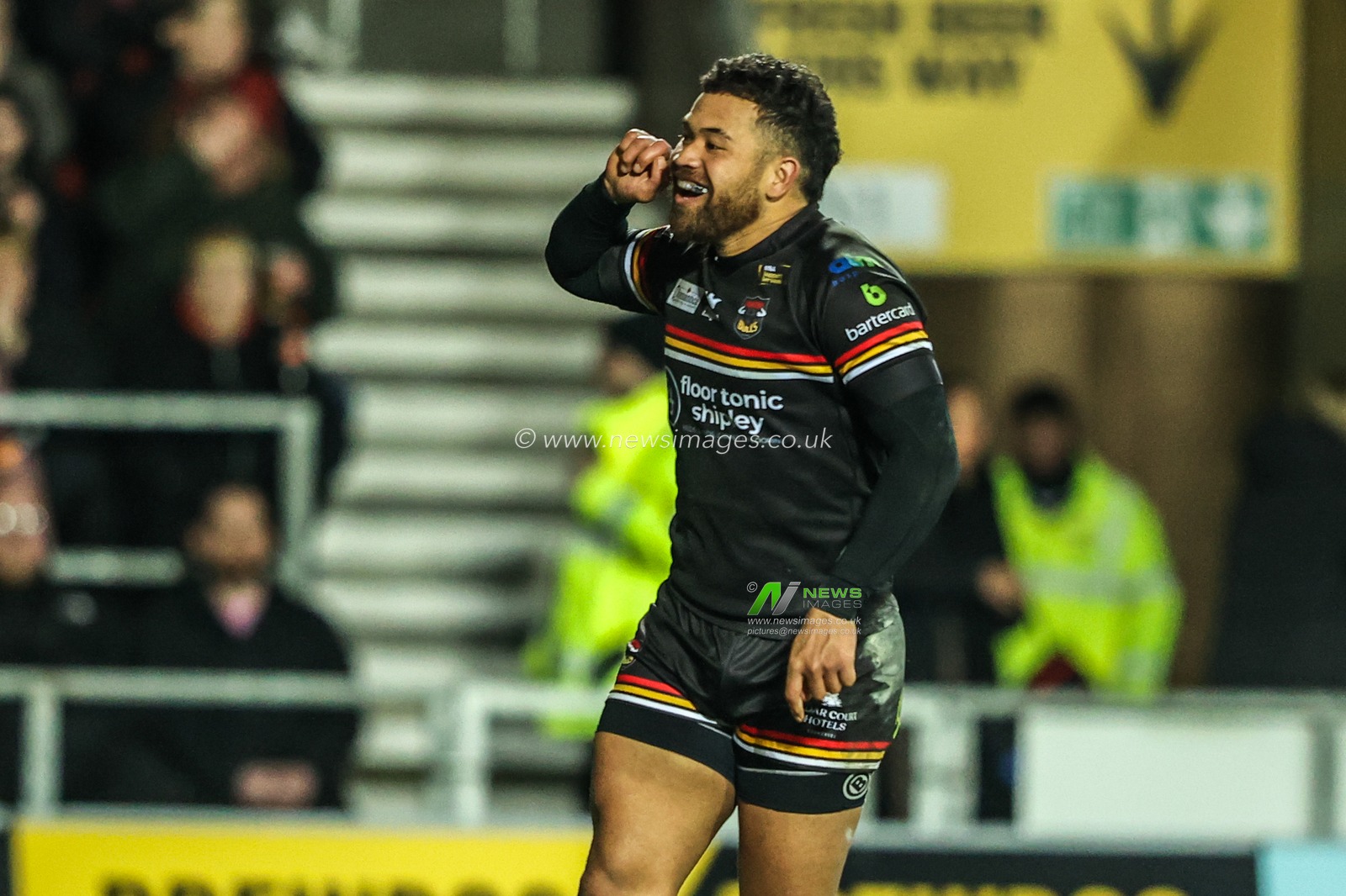 Esan Marsters of Bradford Bulls taunts the St Helens fans after Connor Wynne of Bradford Bulls goes over for a try during the Betfred Super League round 4 match St Helens vs Bradford Bulls at The BrewDog Stadium, St Helens, United Kingdom on 07 March 2026

(Photo by Alfie Cosgrove/News Images)