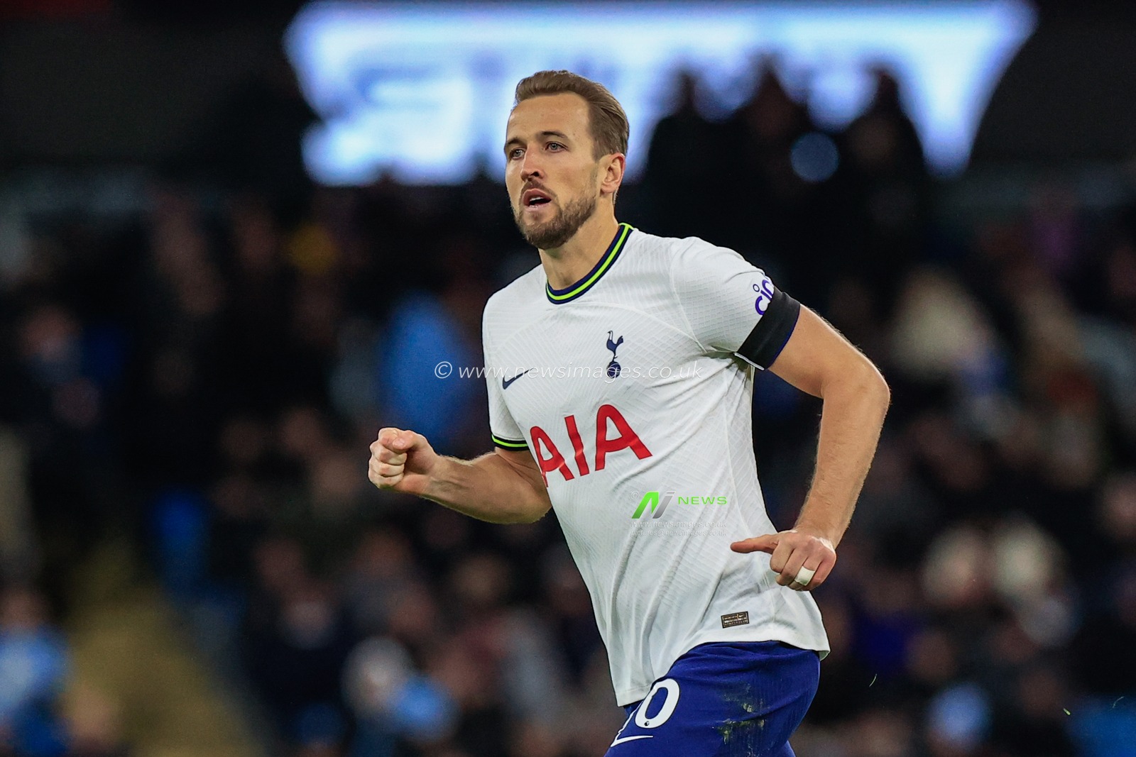 Harry Kane #10 of Tottenham Hotspur during the Premier League match Manchester City vs Tottenham Hotspur at Etihad Stadium, Manchester, United Kingdom, 19th January 2023

(Photo by Conor Molloy/News Images)