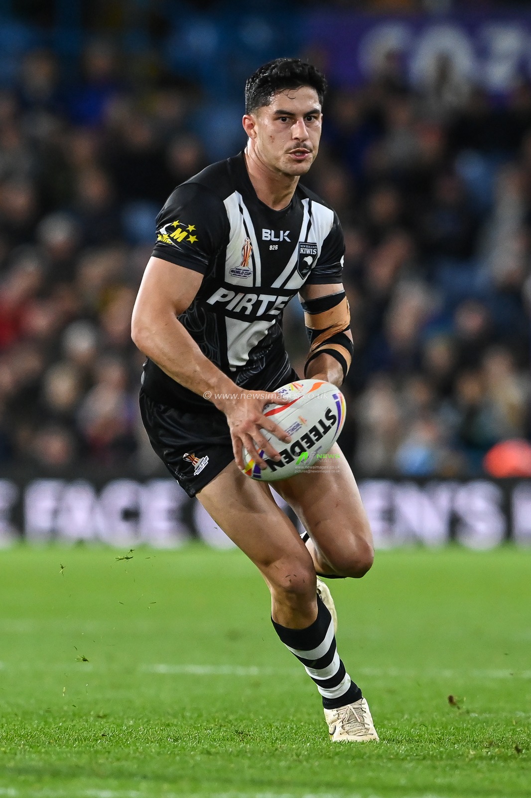 Dylan Brown of New Zealand in action during the Rugby League World Cup 2021 Semi Final match Australia vs New Zealand at Elland Road, Leeds, United Kingdom, 11th November 2022

(Photo by Craig Thomas/News Images)