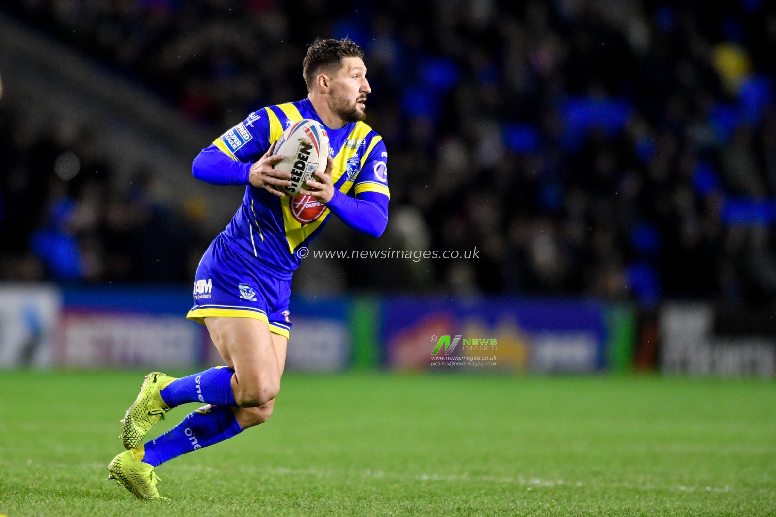 21st February 2020, Halliwell Jones Stadium, Warrington, England; Betfred Super League, Warrington Wolves v Toronto Wolfpack : Gareth Widdop (7) of Warrington Wolves in action