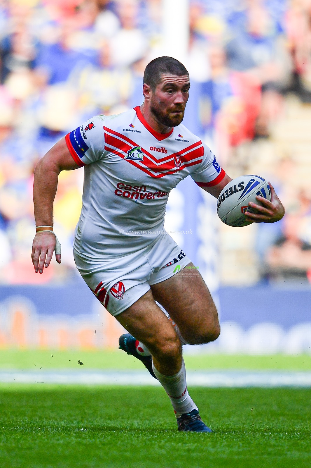 24th August 2019 , Wembley Stadium, London England ; 2019 Coral Challenge Cup Final ; St Helens vs Warrington Wolves ; Kyle Amor (16) of St Helens in action



Credit: Craig Thomas/News Images