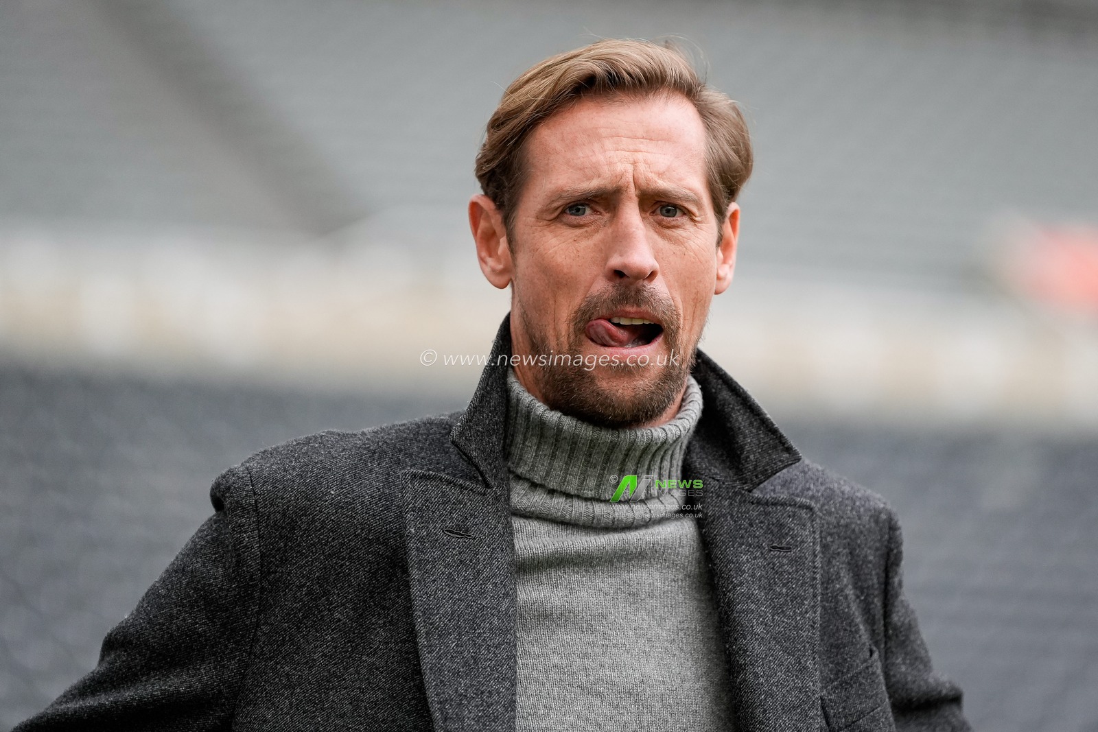 Peter Crouch arrives to present for TNT Sports during the Premier League match Newcastle United vs Chelsea at St. James's Park, Newcastle, United Kingdom, 20th December 2025

(Photo by Maynard Manyowa/News Images)

*** GER AUT SUI OUT ***