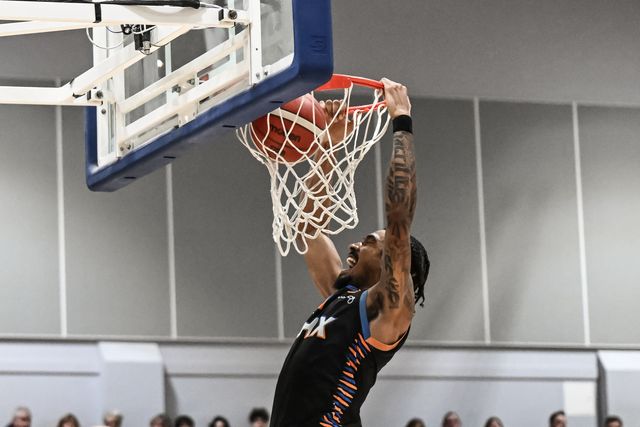 Cam Christon of Cheshire Phoenix slam dunks the ball during the British Basketball Championship match Cheshire Phoenix vs Surrey Scorchers at Ellesmere Port Sports Village, Ellesmere Port, United Kingdom, 19th November 2023

(Photo by Craig Thomas/News Images)