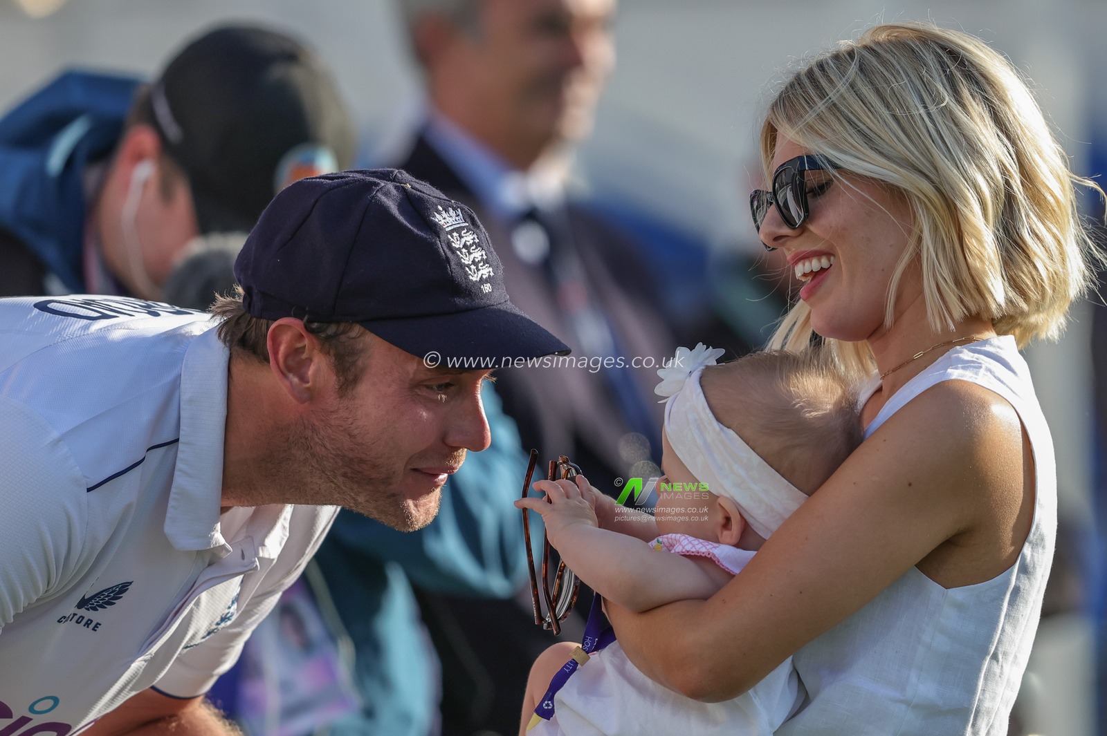 Stuart Broad of England and his partner Mollie King after the game during the LV= Insurance Ashes Fifth Test Series Day Five England v Australia at The Kia Oval, London, United Kingdom, 31st July 2023

(Photo by Mark Cosgrove/News Images)
