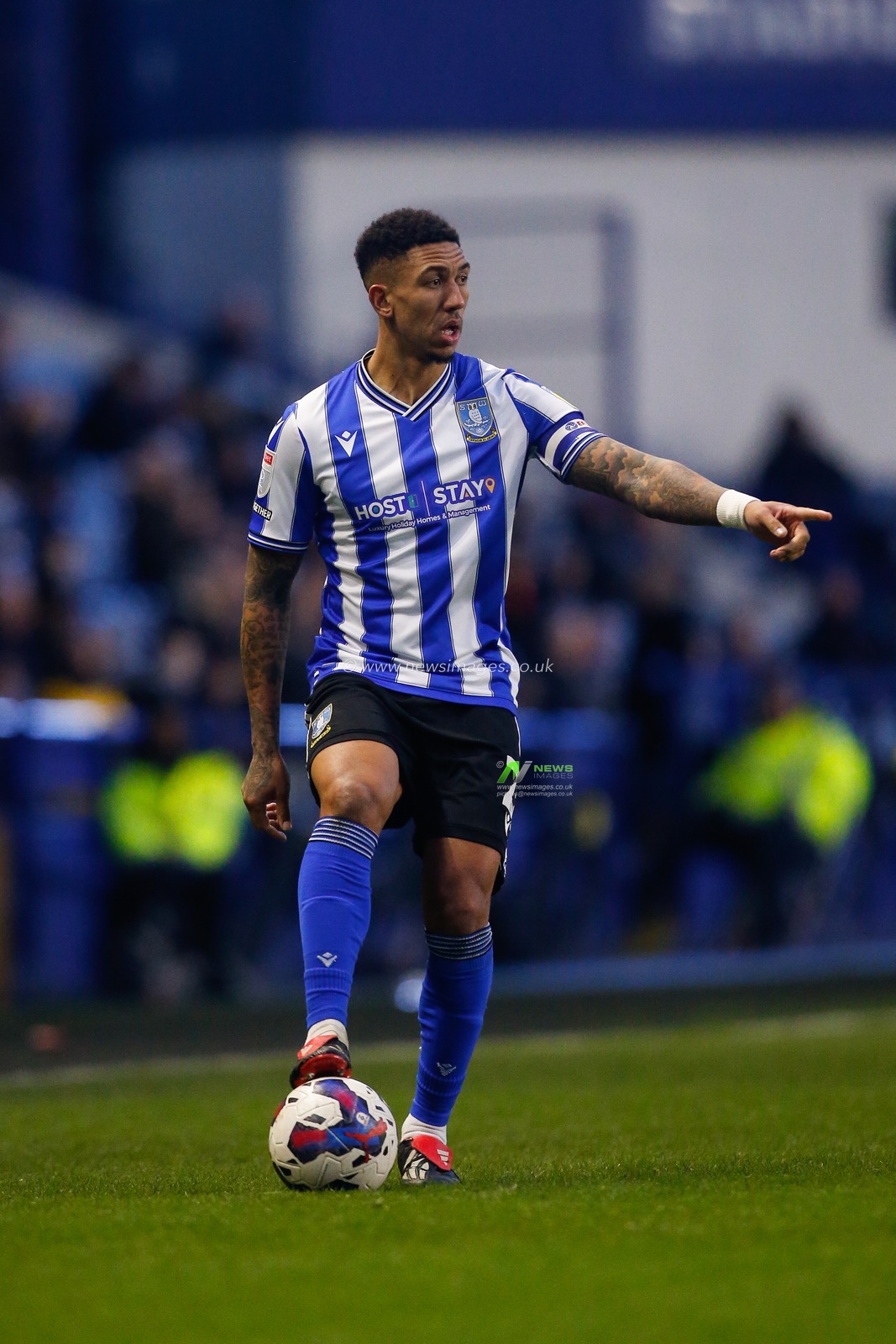 Liam Palmer #2 of Sheffield Wednesday during the Sky Bet League 1 match Sheffield Wednesday vs Cambridge United at Hillsborough, Sheffield, United Kingdom, 2nd January 2023

(Photo by Ben Early/News Images)