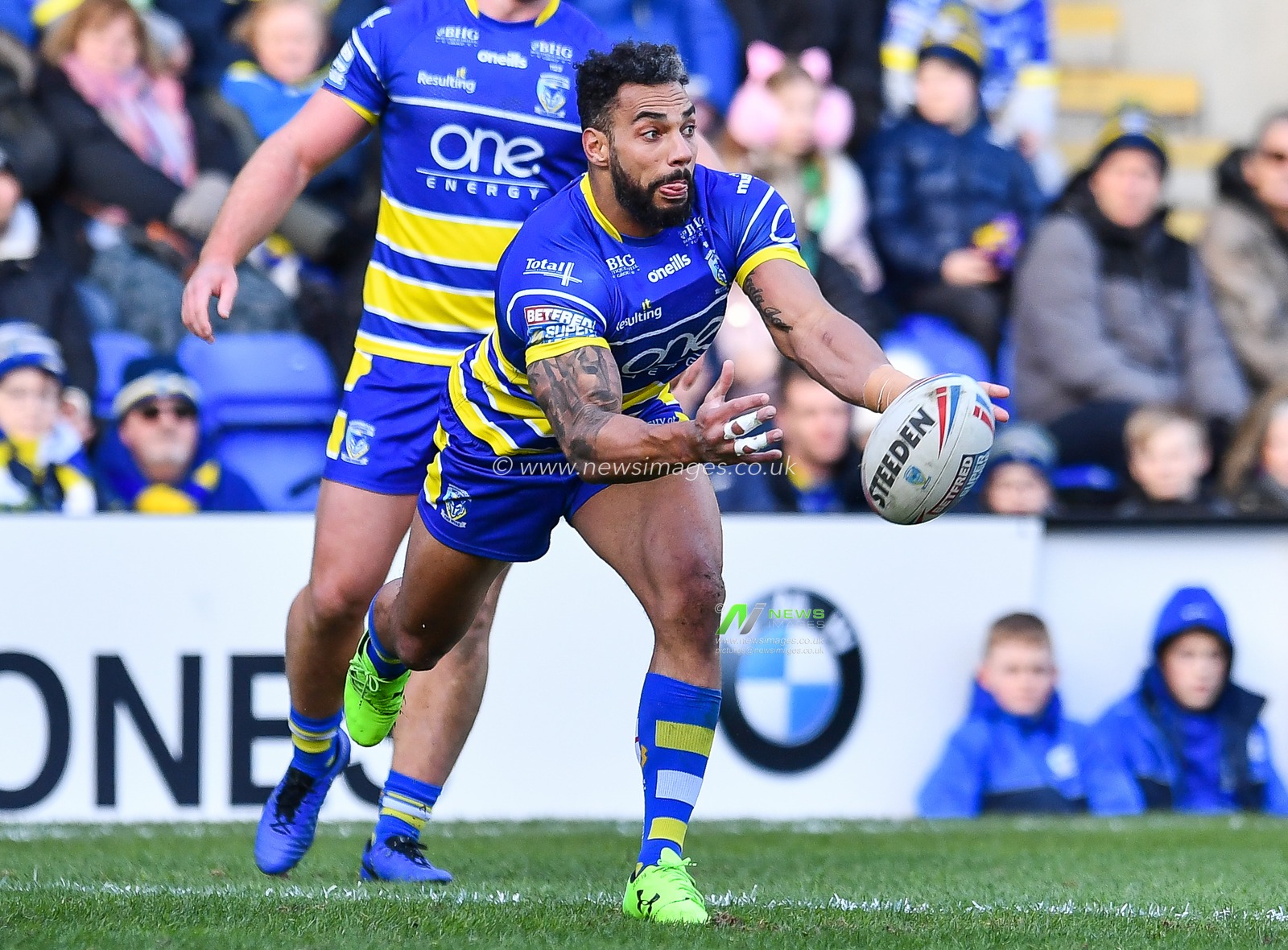 9th February 2019 , Halliwell Jones Stadium, Warrington, England;  Betfred Super League, Round 2, Warrington Wolves vs Hull KR  ; Ryan Atkins (4) of Warrington in action 

Credit: Craig Thomas/News Images