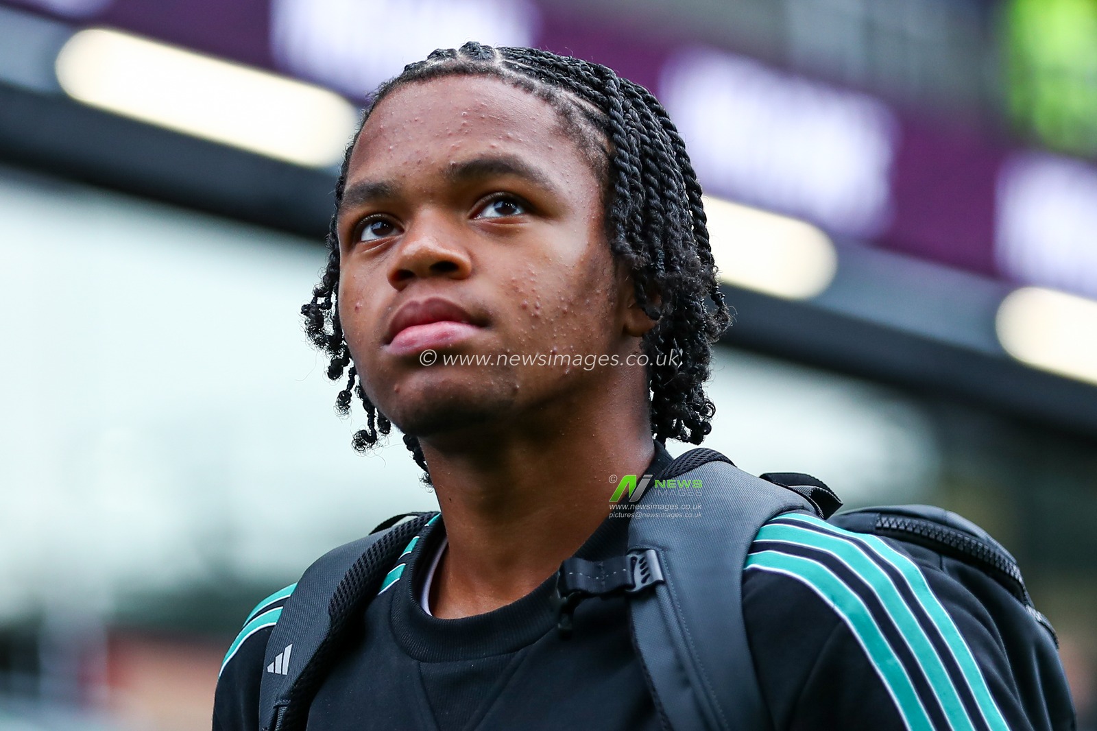 Rio Ngumoha of Liverpool arrives at stadium ahead of the Premier League match Burnley vs Liverpool at Turf Moor, Burnley, United Kingdom, 14th September 2025

(Photo by Jorge Horsted/News Images)