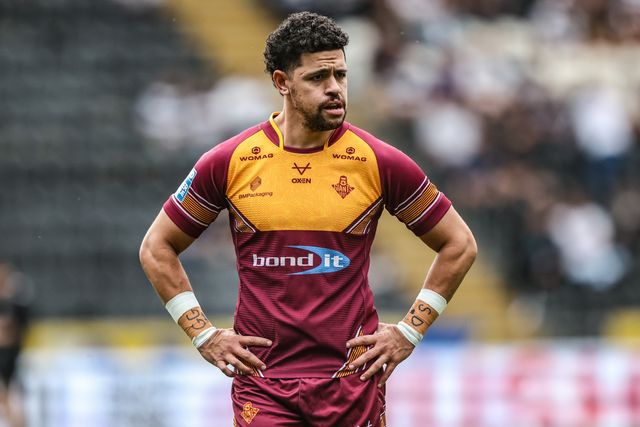 Jacob Gagai of Huddersfield Giants during pre-game warm up during the Betfred Super League round 20 match Hull FC vs Huddersfield Giants at MKM Stadium, Hull, United Kingdom, 26th July 2025

(Photo by Alfie Cosgrove/News Images)