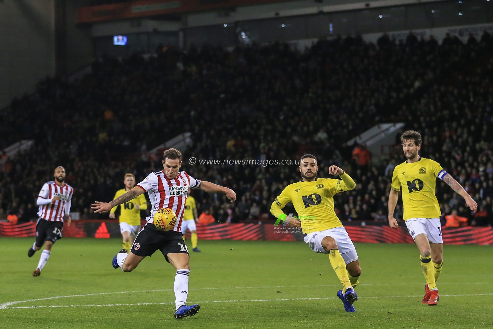 29th December 2018, Bramall Lane, Sheffield, England; Sky Bet Championship, Sheffield United vs Blackburn ; Billy Sharp (10) of Sheffield United scores to make it 2-0


Credit: Mark Cosgrove/News Images

English Football League images are subject to DataCo Licence