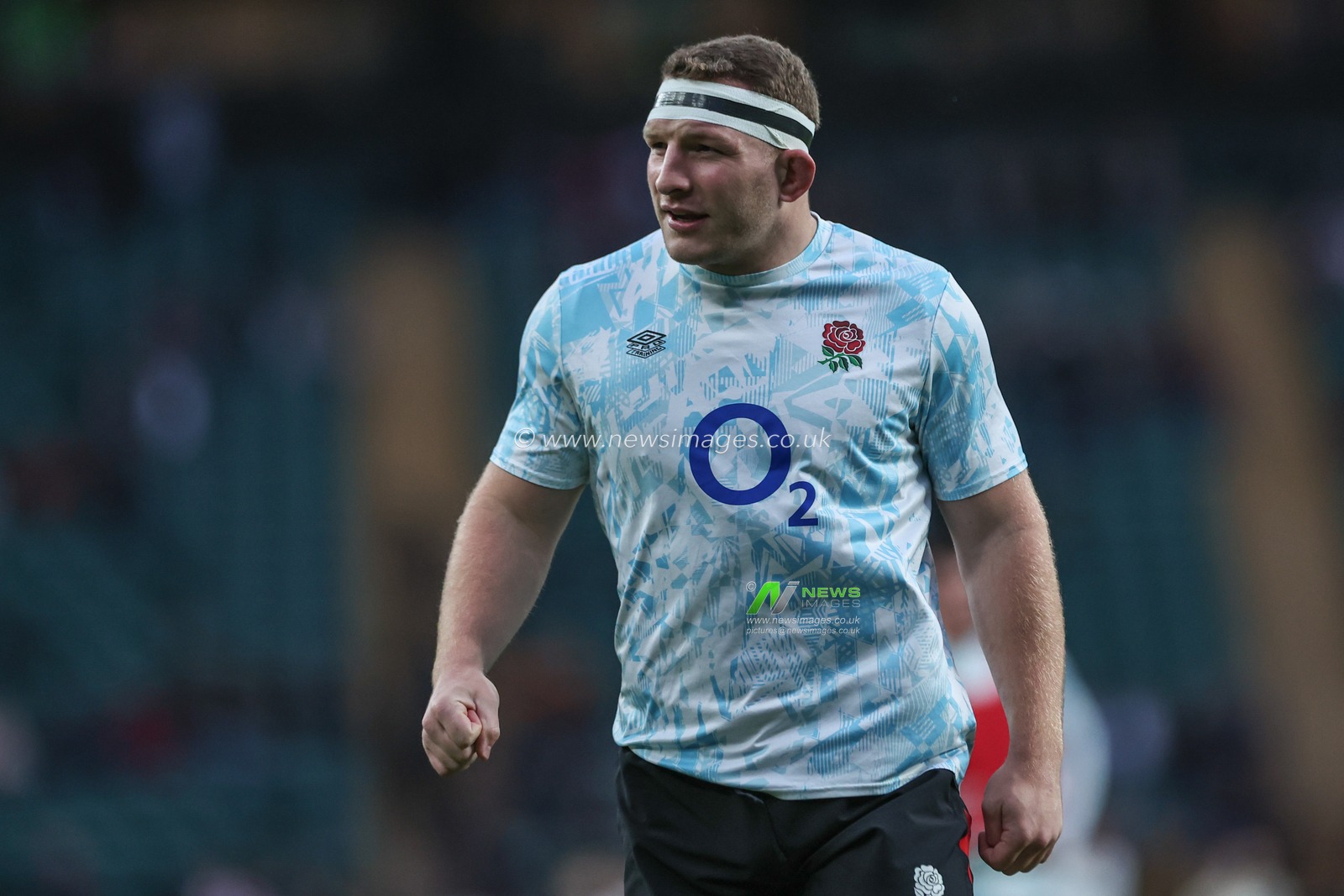 Ollie Lawrence of England during pre-game warm up during the Autumn Nations Series match England vs Japan at Allianz Stadium, Twickenham, United Kingdom, 24th November 2024

(Photo by Mark Cosgrove/News Images)