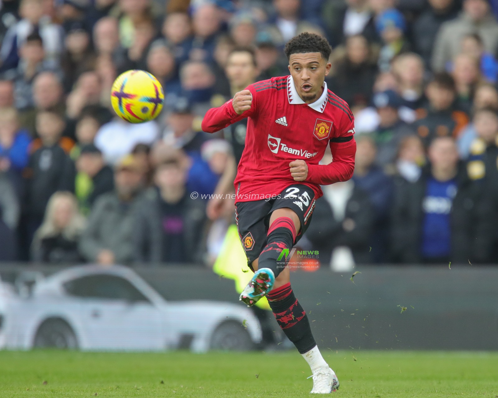 Jadon Sancho #25 of Manchester United passes the ball during the Premier League match Leeds United vs Manchester United at Elland Road, Leeds, United Kingdom, 12th February 2023

(Photo by James Heaton/News Images)