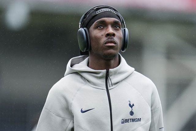 Mathys Tel of Tottenham Hotspur ahead of the Pre-season friendly match Luton Town vs Tottenham Hotspur at Kenilworth Road, Luton, United Kingdom, 26th July 2025

(Photo by Harvey Murphy/News Images)