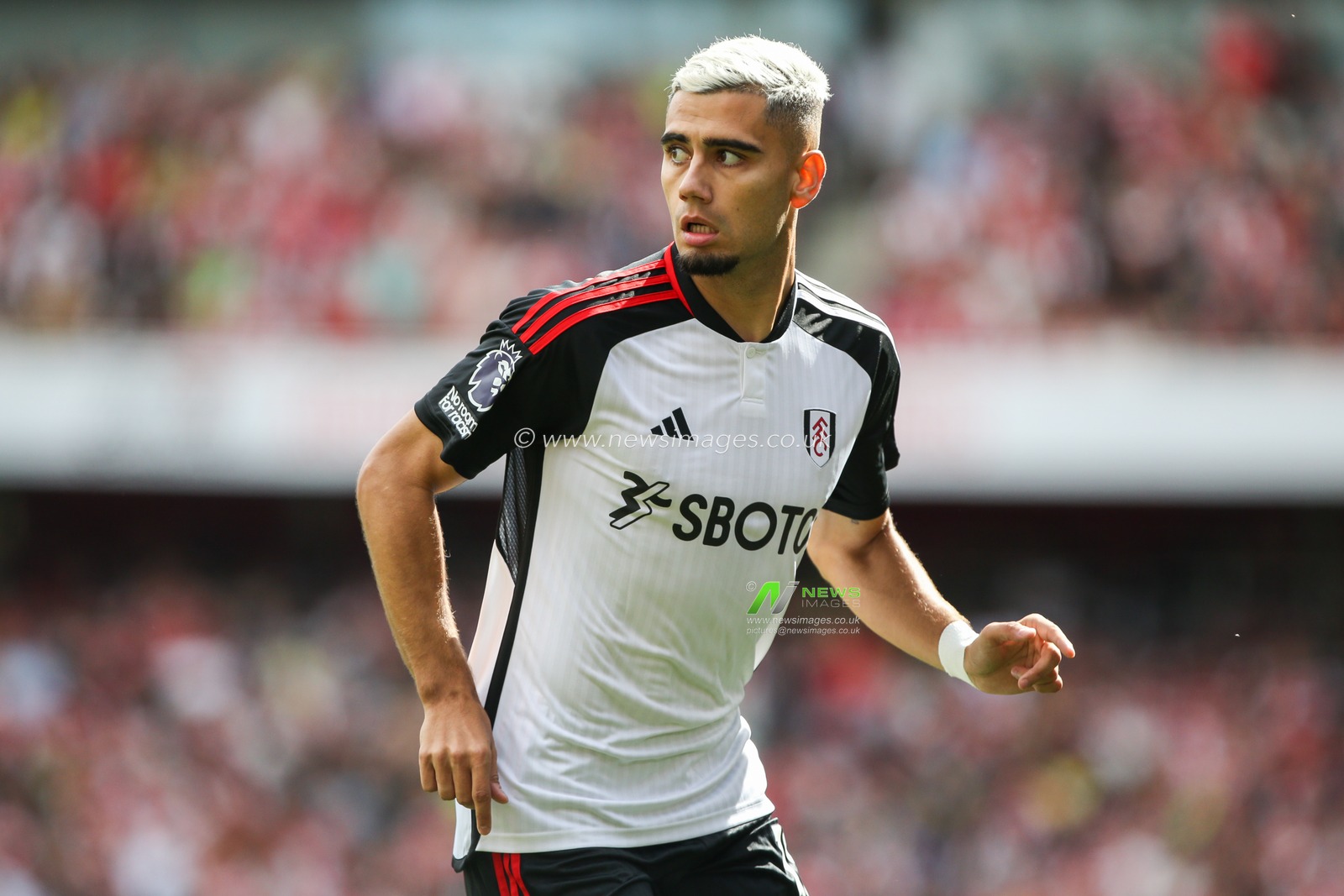 Andreas Pereira #18 of Fulham celebrates his goal to make it 0-1 during the Premier League match Arsenal vs Fulham at Emirates Stadium, London, United Kingdom, 26th August 2023

(Photo by Arron Gent/News Images)