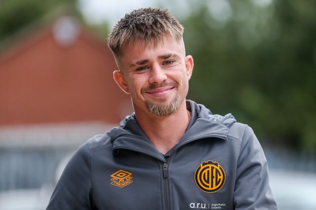 Ben Knight of Cambridge United arrives at the stadium prior to the Pre-season friendly match Cambridge United vs Charlton Athletic at Abbey Stadium, Cambridge, United Kingdom, 26th July 2025

(Photo by Izzy Poles/News Images)