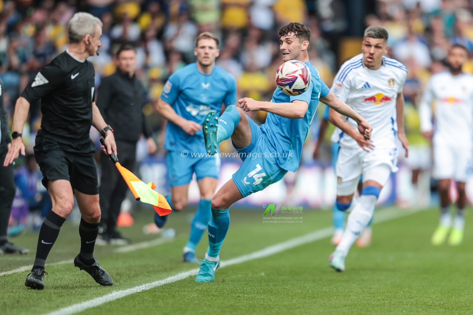 Jordan Storey of Preston North End passes the ball during the Sky Bet Championship match Leeds United vs Preston North End at Elland Road, Leeds, United Kingdom, 12th April 2025

(Photo by Richard Bierton/News Images)