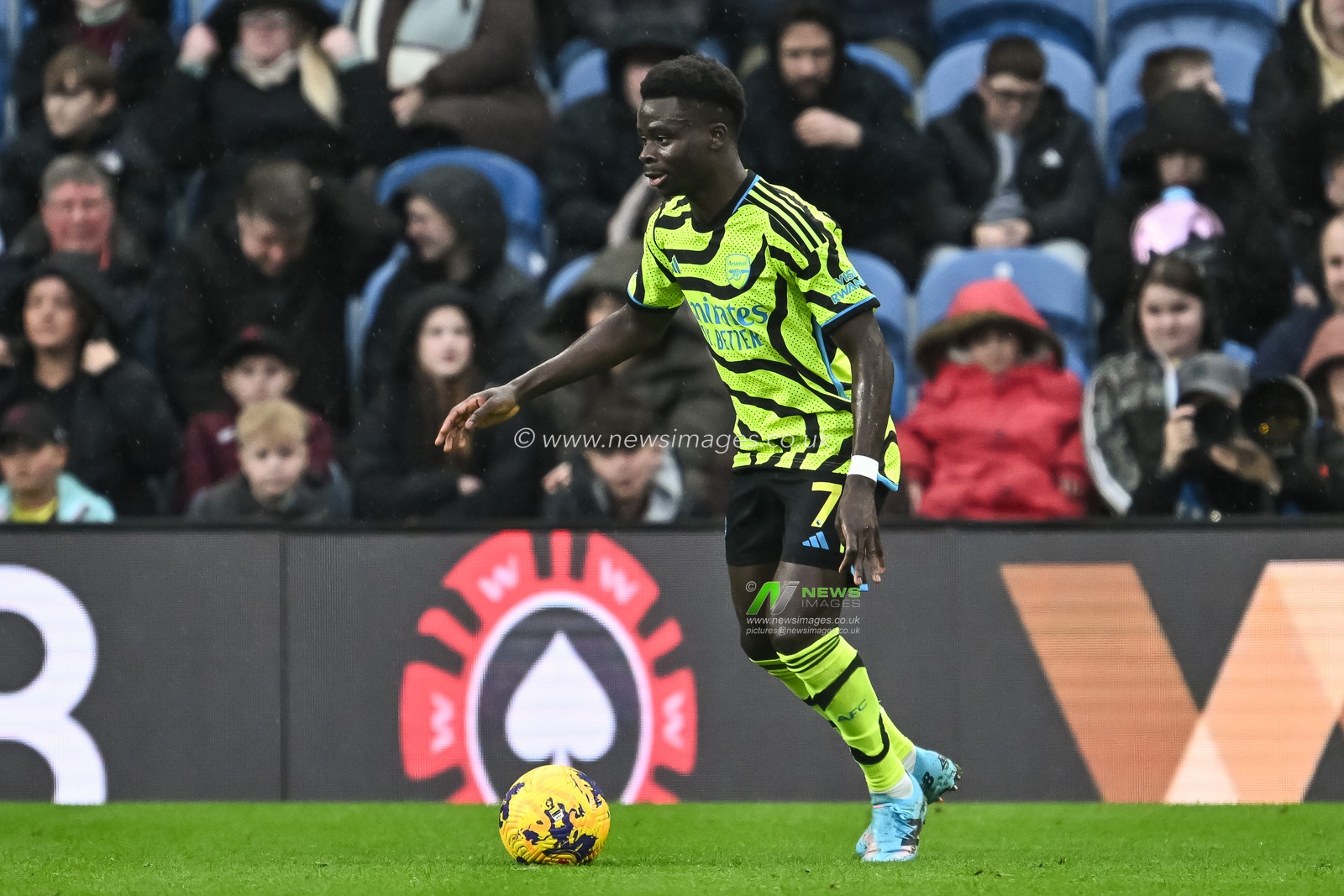 Bukayo Saka of Arsenal in action during the Premier League match Burnley vs Arsenal at Turf Moor, Burnley, United Kingdom, 17th February 2024

(Photo by Craig Thomas/News Images)