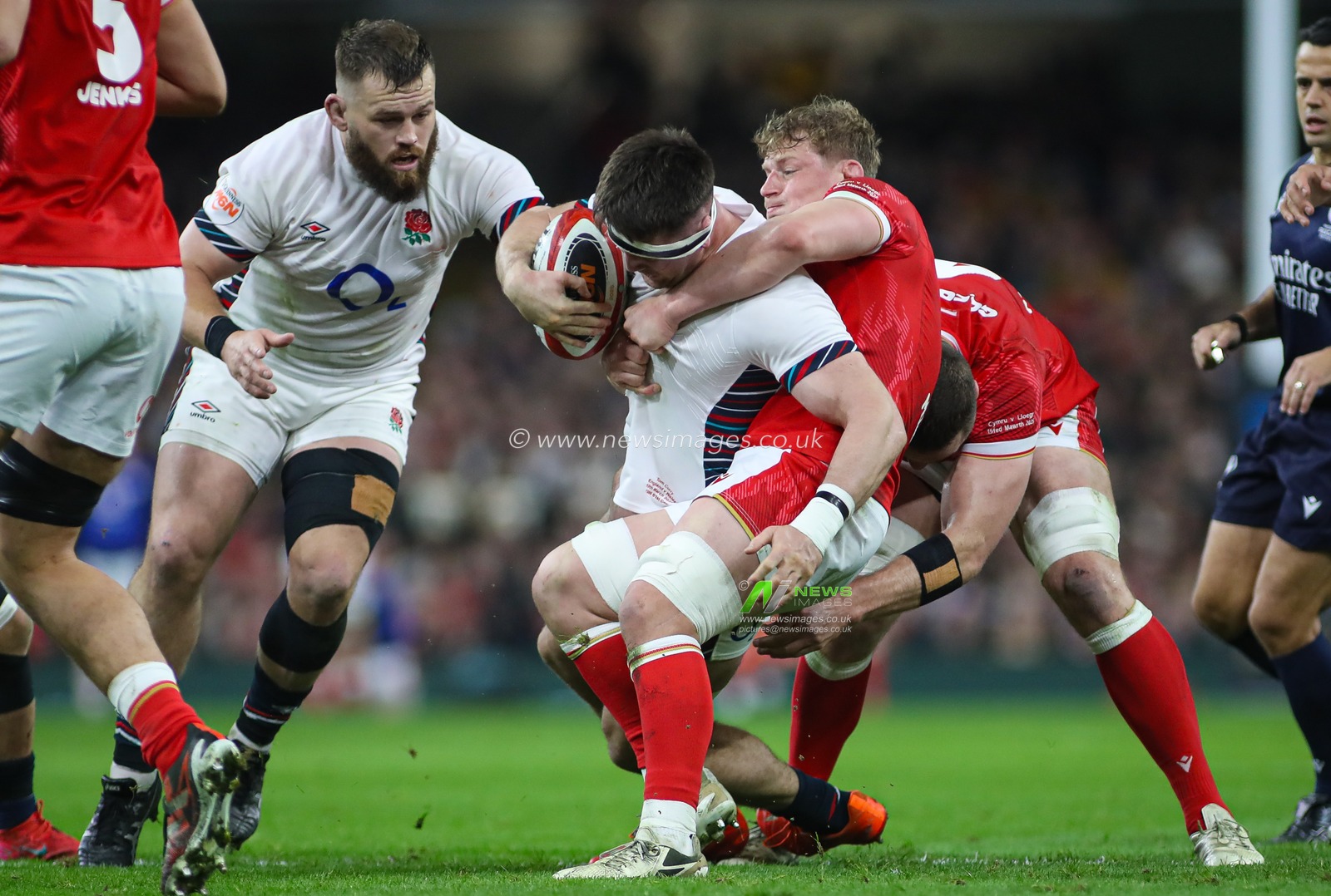 Tom Curry of England is tackled by Jac Morgan of Wales during the 2025 Guinness 6 Nations match Wales vs England at Principality Stadium, Cardiff, United Kingdom, 15th March 2025

(Photo by Andrew Lewis/News Images)