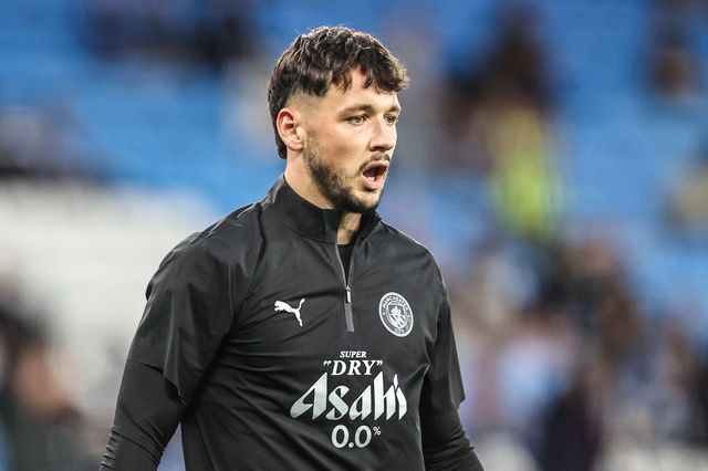 James Trafford of Manchester City in the pregame warmup session during the UEFA Champions League 2025/26 Phase MD1 Manchester City vs Napoli League at The City of Manchester Stadium, Manchester, United Kingdom, 18th September 2025

(Photo by Alfie Cosgrove/News Images)