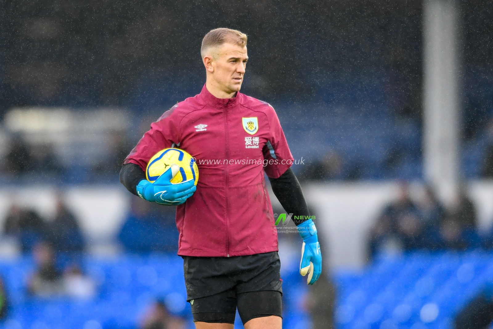 26th December 2019, Goodison Park, Liverpool, England; Premier League, Everton v Burnley : Joe Hart (20) of Burnley warming up

Credit: Simon Whitehead/News Images