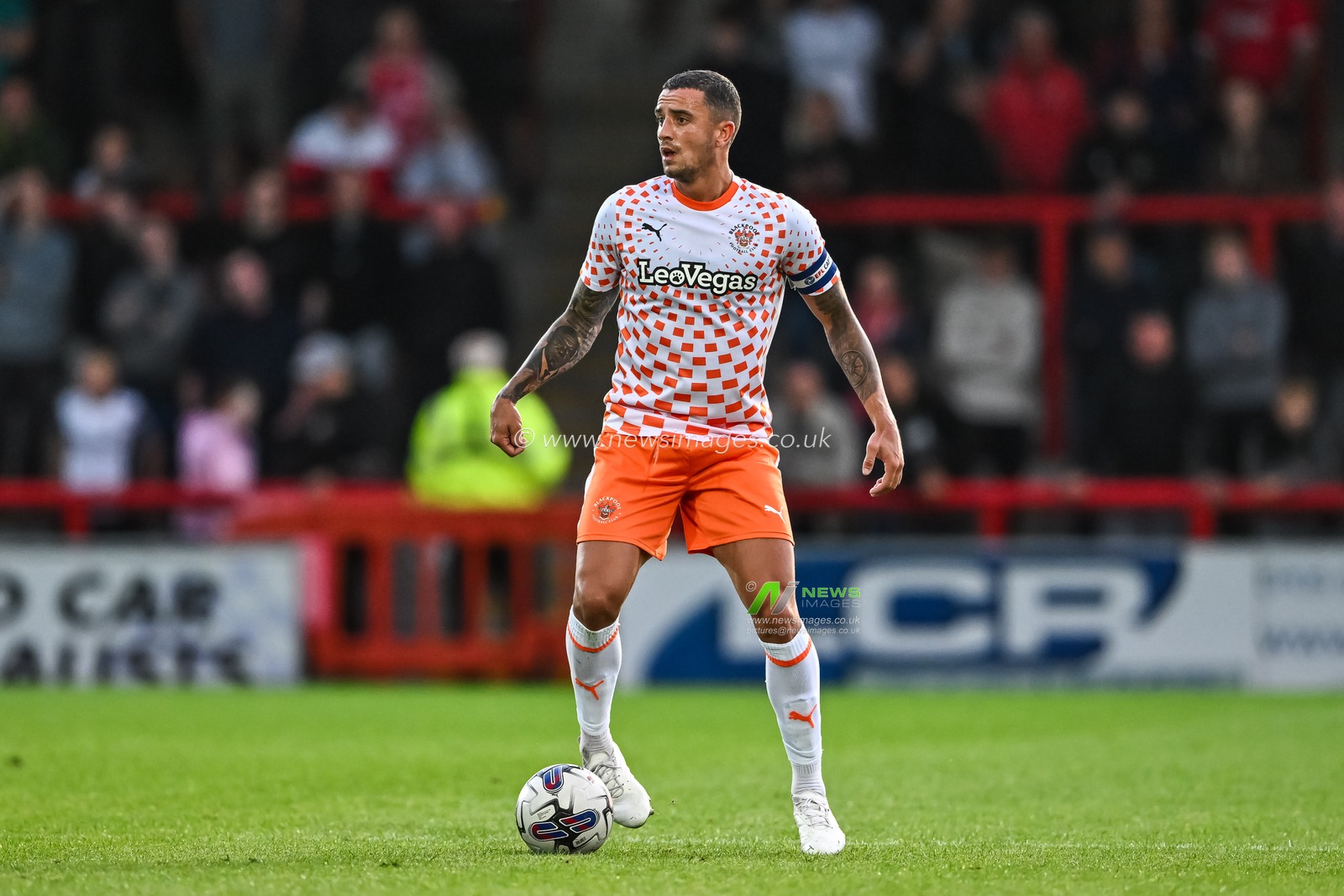 Oliver Norburn #6 of Blackpool in action during the Pre-season friendly match Morecambe vs Blackpool at Mazuma Stadium, Morecambe, United Kingdom, 25th July 2023

(Photo by Craig Thomas/News Images)