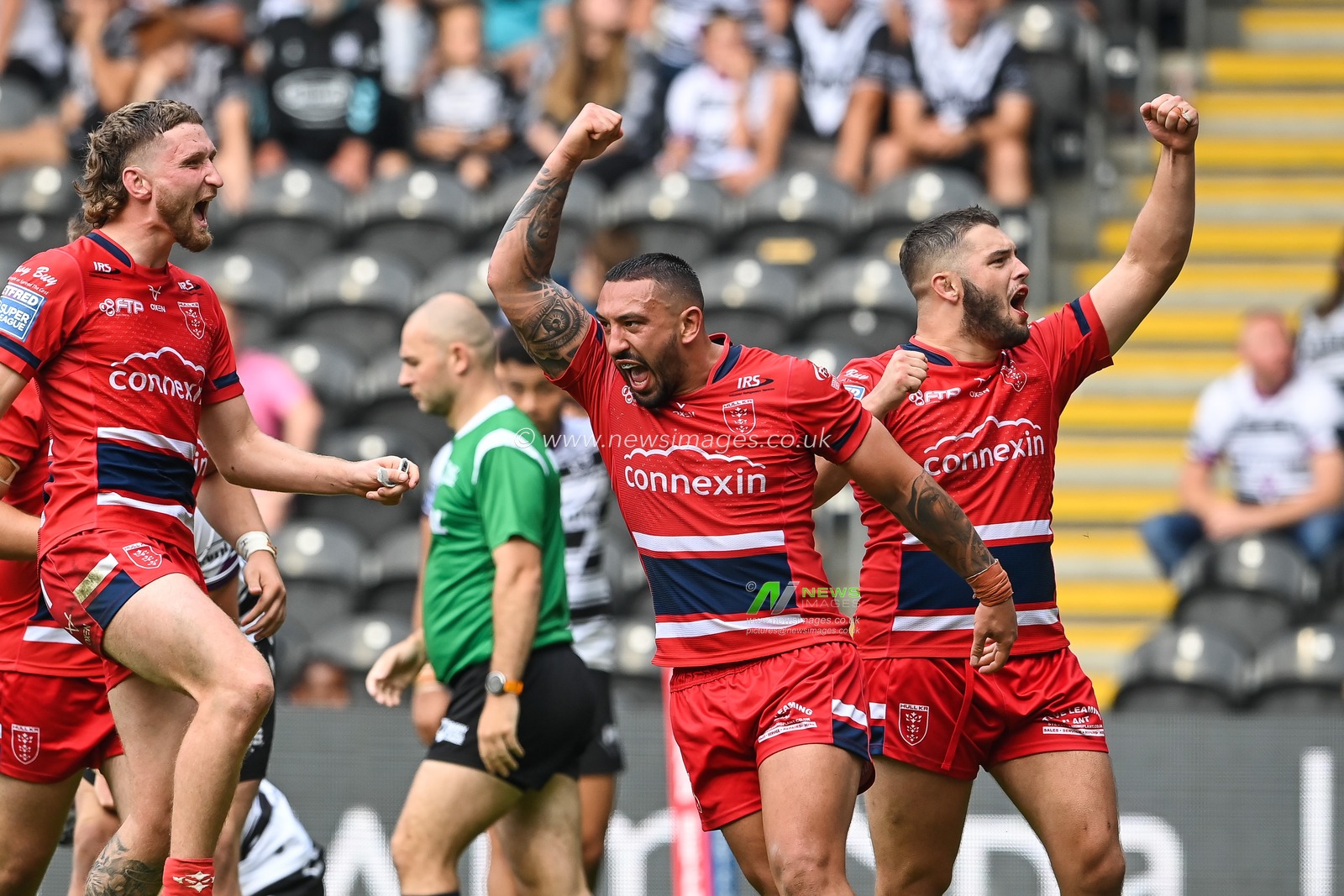 Elliot Minchella #17 of Hull KR celebrates his try during the Betfred Super League match Hull FC vs Hull KR at MKM Stadium, Hull, United Kingdom, 3rd September 2022

(Photo by Craig Thomas/News Images)