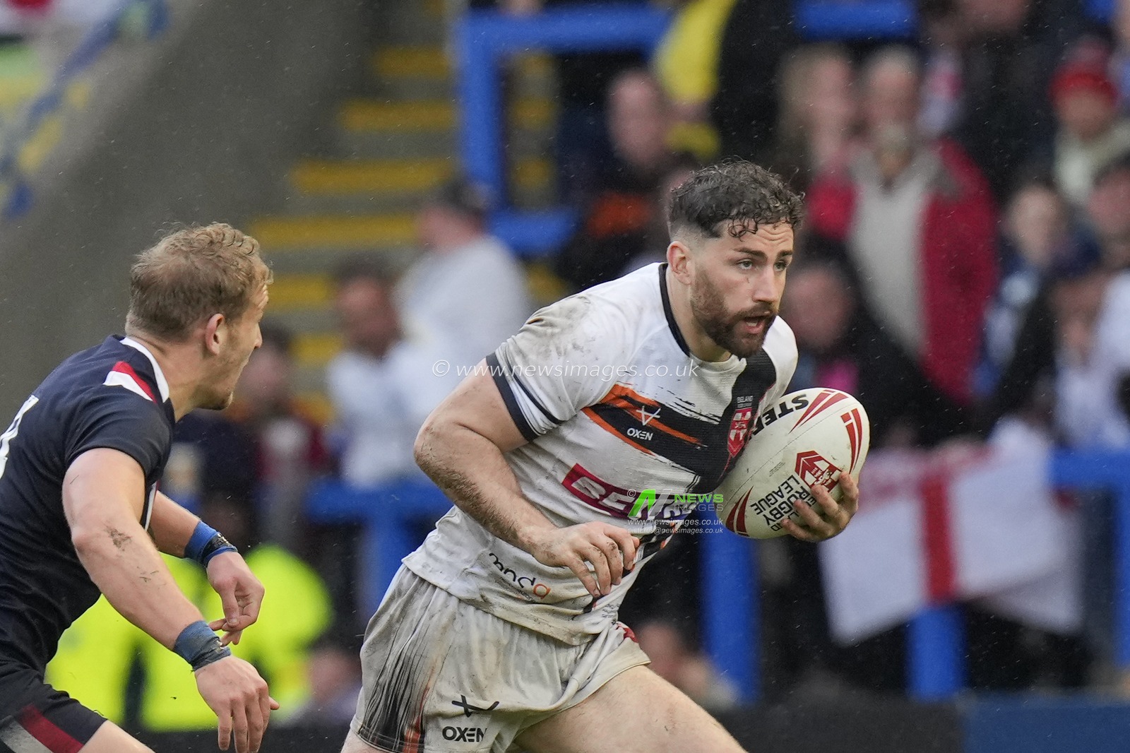 Toby King #3 of England makes a break during the Mid Season International match England vs France at Halliwell Jones Stadium, Warrington, United Kingdom, 29th April 2023

(Photo by Steve Flynn/News Images)