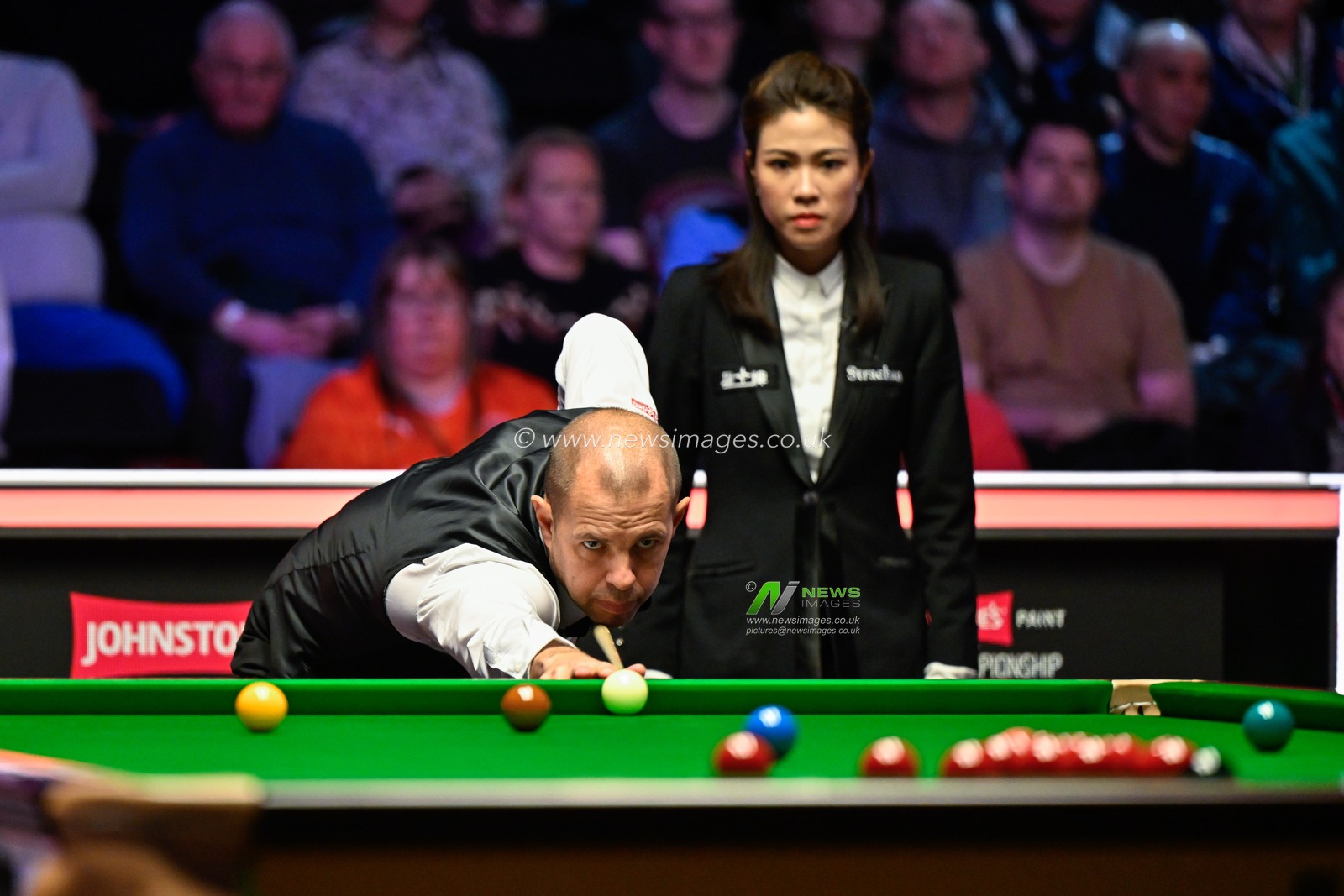 Barry Hawkins takes a shot, during the Johnstoneâ€™s Paint Tour Championship at Manchester Central, Manchester, United Kingdom, 2nd April 2024

(Photo by Cody Froggatt/News Images)