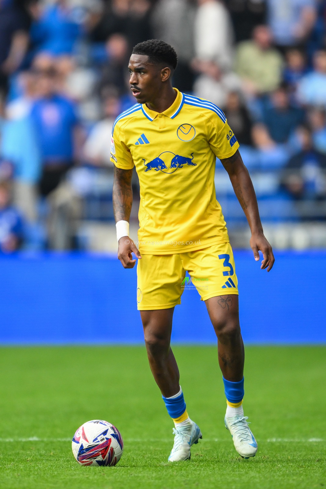 JÃºnior Firpo of Leeds United in action during the Sky Bet Championship match Cardiff City vs Leeds United at Cardiff City Stadium, Cardiff, United Kingdom, 21st September 2024

(Photo by Craig Thomas/News Images)