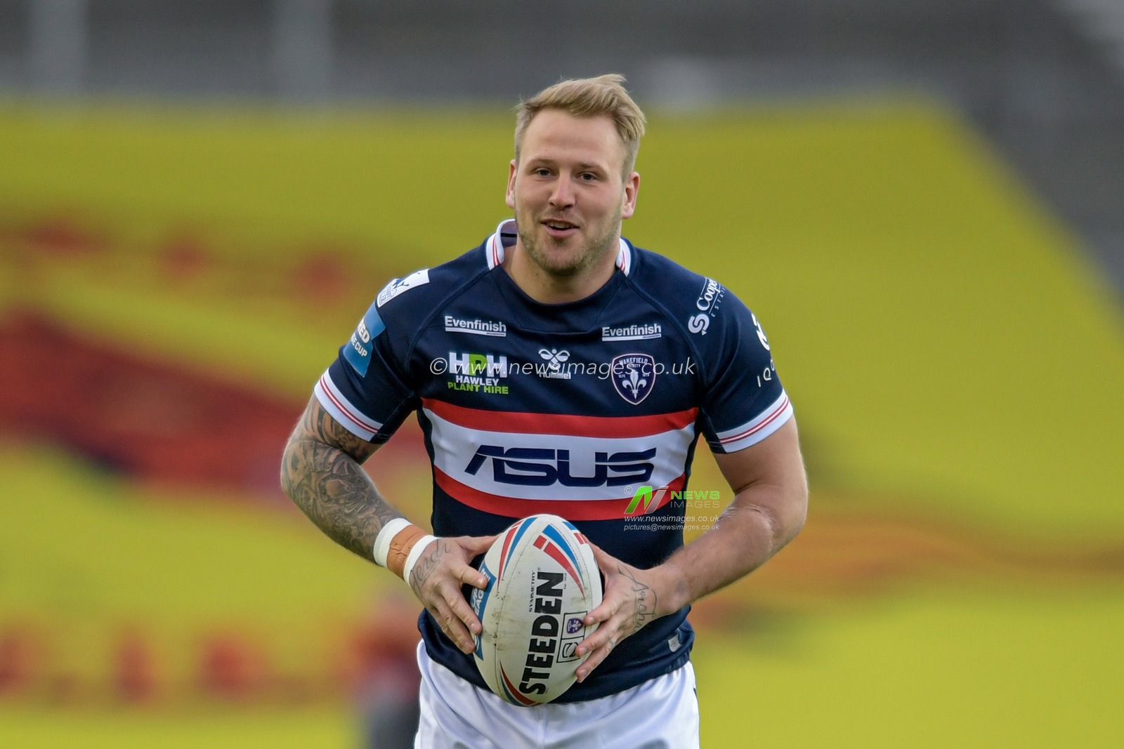 Joe Westerman (13) of Wakefield Trinity in action