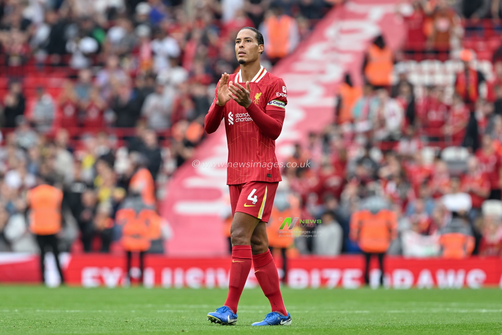 Virgil van Dijk of Liverpool claps fans at full time during the Premier League match Liverpool vs Bournemouth at Anfield, Liverpool, United Kingdom, 21st September 2024

(Photo by Cody Froggatt/News Images)