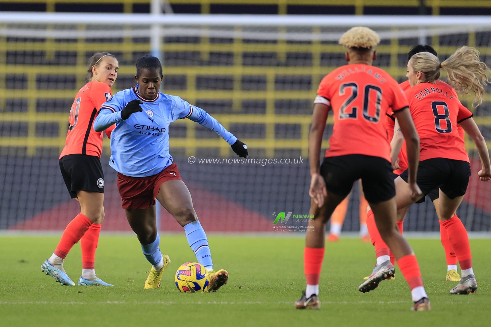 Khadija Shaw #21 of Manchester City tries to break free of the Brighton midfield during The FA Women's Super League match Manchester City Women vs Brighton & Hove Albion W.F.C. at Etihad Campus, Manchester, United Kingdom, 4th December 2022

(Photo by Conor Molloy/News Images)