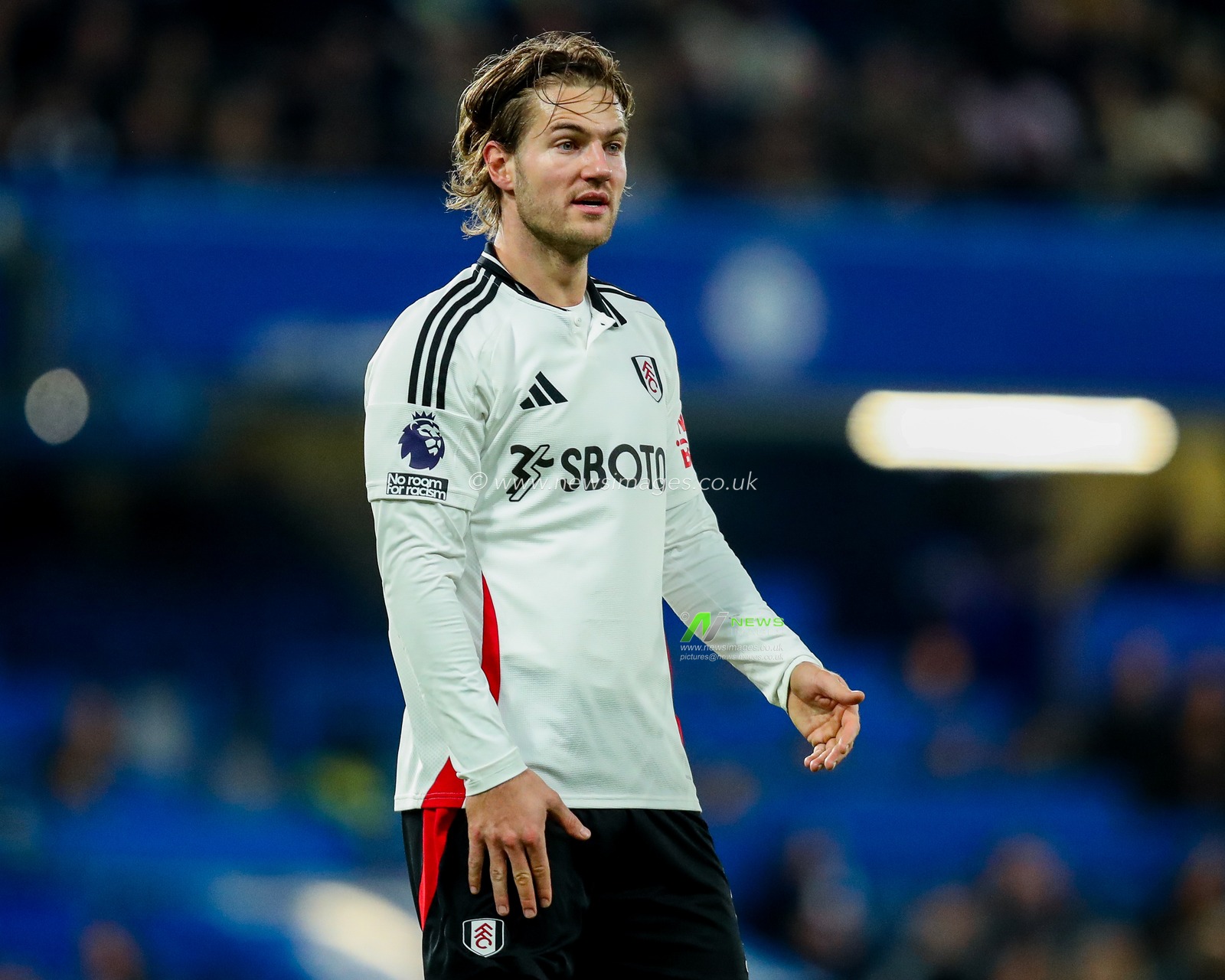 Joachim Andersen of Fulham looks on during the Premier League match Chelsea vs Fulham at Stamford Bridge, London, United Kingdom, 26th December 2024

(Photo by Izzy Poles/News Images)