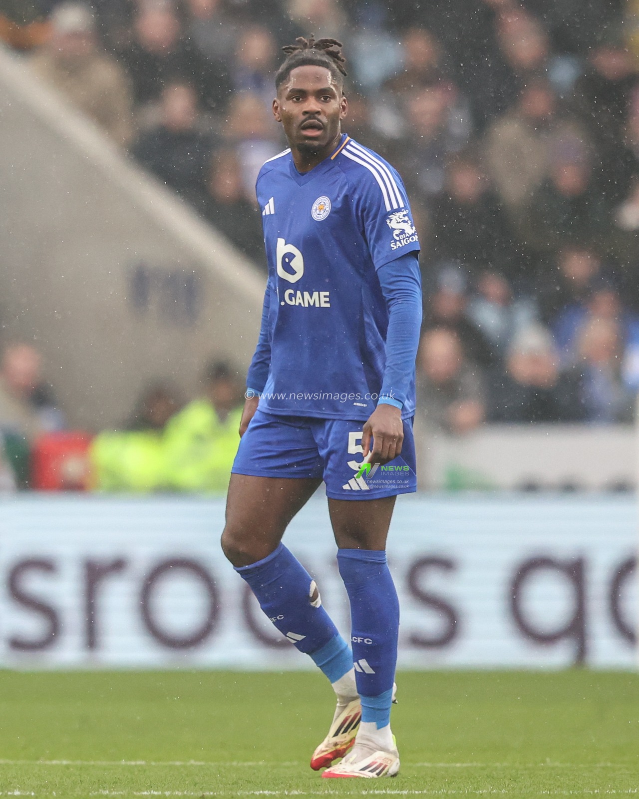 Caleb Okoli of Leicester City during the Premier League match Leicester City vs Arsenal at King Power Stadium, Leicester, United Kingdom, 15th February 2025

(Photo by Alfie Cosgrove/News Images)