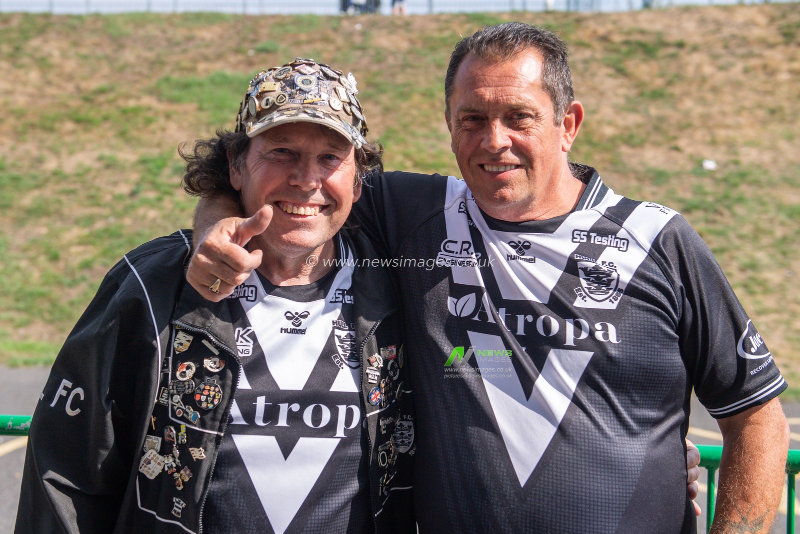 Hull FC fans begin to arrive at the MKM Stadium ahead of the Hull Derby, Hull, United Kingdom, 3rd September 2022

(Photo by Craig Thomas/News Images)