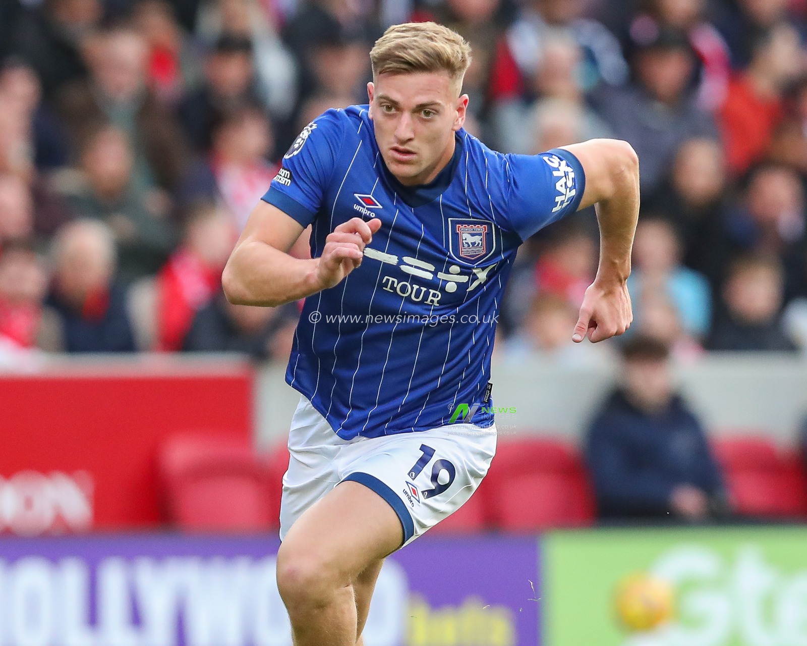 Liam Delap of Ipswich Town in action during the Premier League match Brentford vs Ipswich Town at The Gtech Community Stadium, London, United Kingdom, 26th October 2024

(Photo by Izzy Poles/News Images)