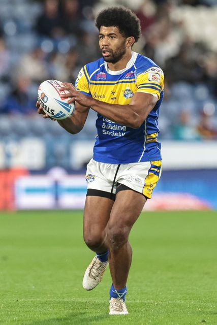 Kallum Watkins of Leeds Rhinos with the ball during the Betfred Super League Round 25 match Huddersfield Giants vs Leeds Rhinos at Accu Stadium, Huddersfield, United Kingdom, 4th September 2025

(Photo by Mark Cosgrove/News Images)