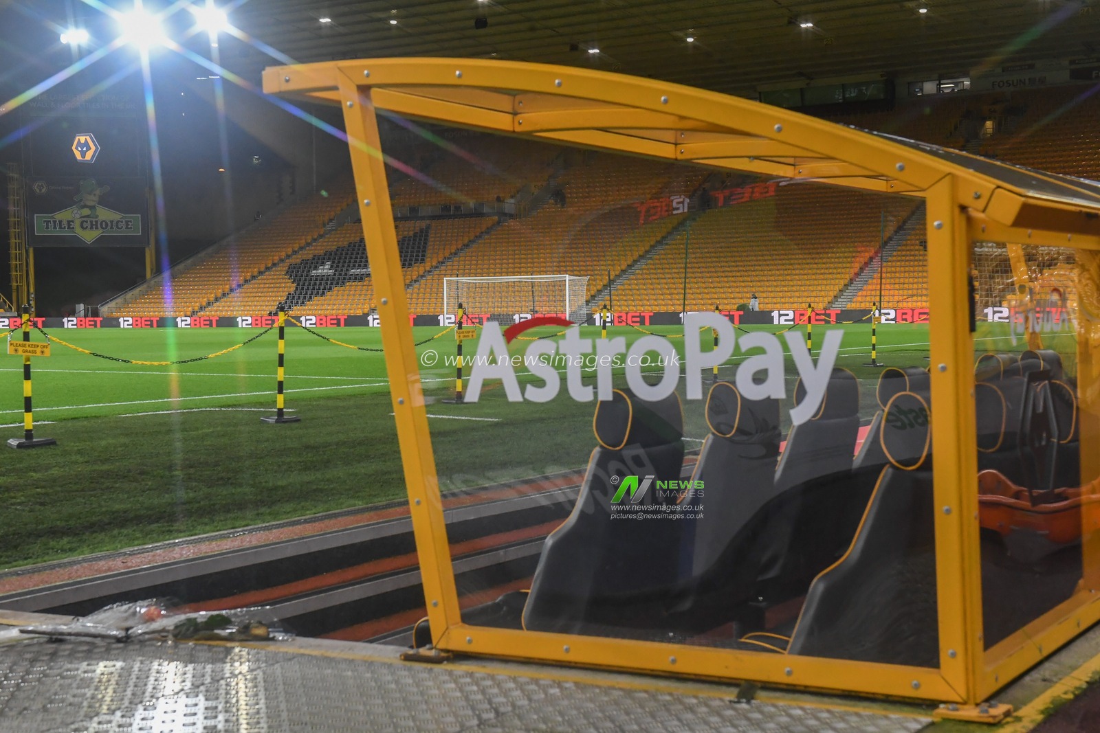 General view of Molineux Stadium, Home of Wolverhampton Wanderers F.C.during the Carabao Cup match Wolverhampton Wanderers vs Leeds United at Molineux, Wolverhampton, United Kingdom, 9th November 2022

(Photo by Mike Jones/News Images)