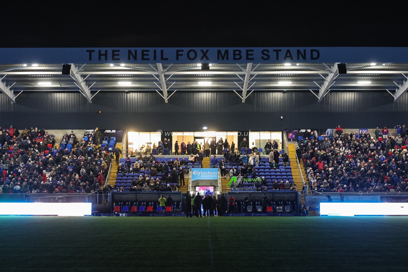 The DIY Kitchens Stadium is in darkness as the floodlights fail partway into the first half during the Betfred Challenge Cup round 4 match Wakefield Trinity vs Leeds Rhinos at DIY Kitchens Stadium, Wakefield, United Kingdom on 13 March 2026

(Photo by Mark Cosgrove/News Images)