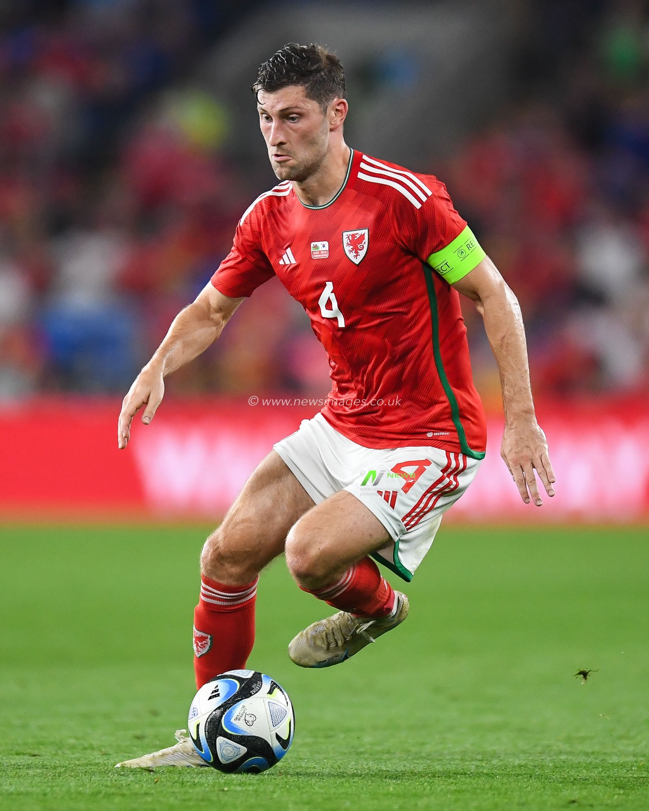 Ben Davies of Wales makes a break with the ball during the International Friendly match Wales vs Korea Republic at Cardiff City Stadium, Cardiff, United Kingdom, 7th September 2023

(Photo by Mike Jones/News Images)