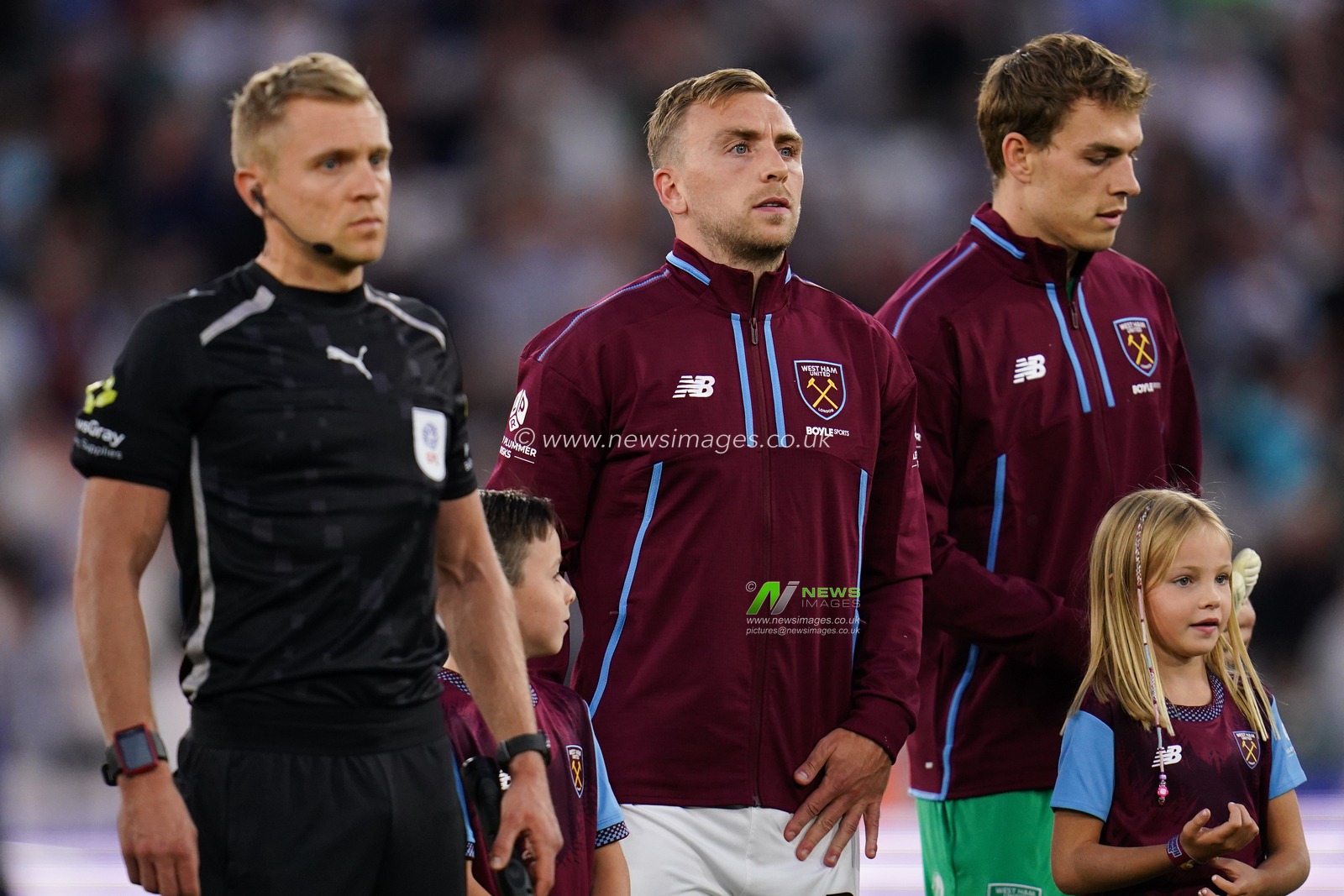 Jarrod Bowen of West Ham United ahead of kick off during the Sky Bet Championship match West Ham United vs Wolverhampton Wanderers at London Stadium, London, United Kingdom on 01 September 2026

(Photo by Harvey Murphy/News Images)