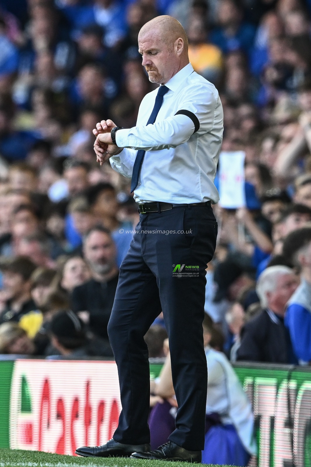 Everton Manager Sean Dyche during the Premier League match Everton vs Bournemouth at Goodison Park, Liverpool, United Kingdom, 28th May 2023

(Photo by Craig Thomas/News Images)