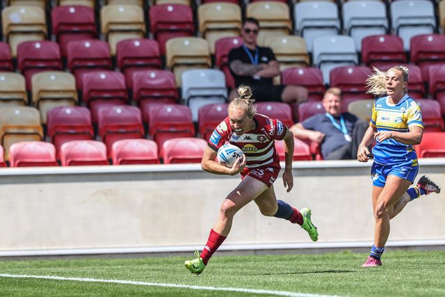 Anna Davies of Wigan Warriors goes over for a try during the Betfred Women's Challenge Cup Cup Semi-final match Leeds Rhinos vs Wigan Warriors at LNER Community Stadium, York, United Kingdom, 10th May 2025

(Photo by Alfie Cosgrove/News Images)
