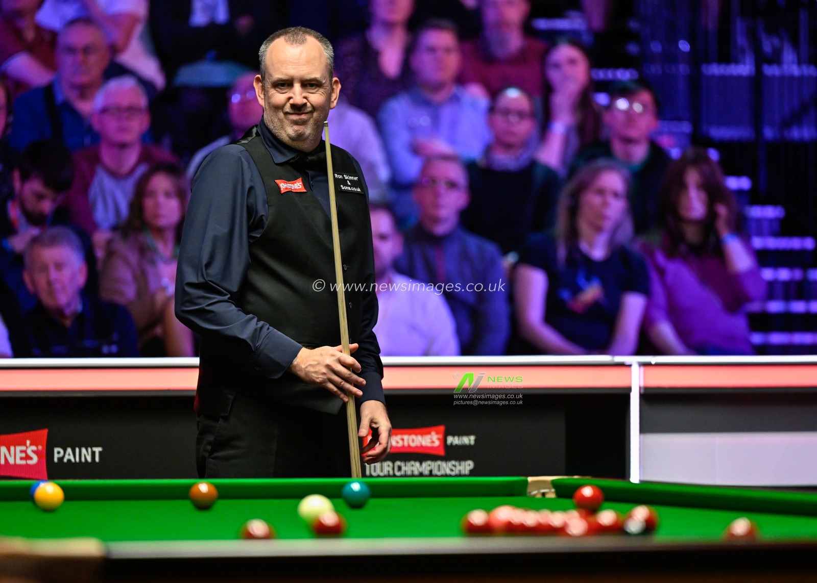 Mark Williams reacts, during the Johnstoneâ€™s Paint Tour Championships at Manchester Central, Manchester, United Kingdom, 6th April 2024

(Photo by Cody Froggatt/News Images)