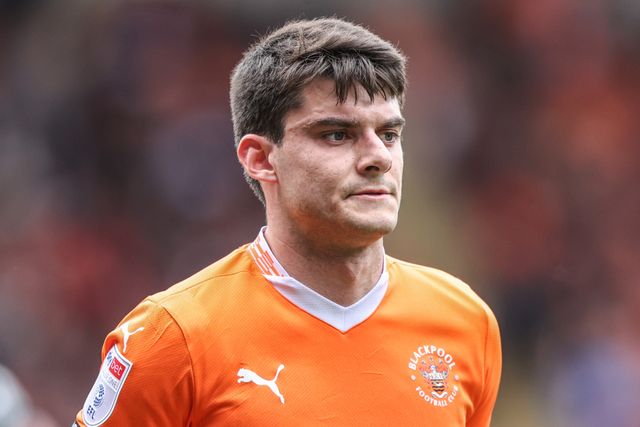 Rob Apter of Blackpool during the Sky Bet League 1 match Blackpool vs Wrexham at Bloomfield Road, Blackpool, United Kingdom, 21st April 2025

(Photo by Alfie Cosgrove/News Images)